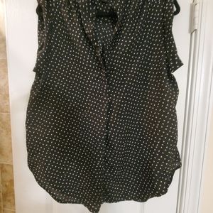 Button down sleeveless top
